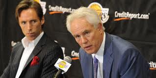 blog.lakers.com Steve Nash a Mitch Kupchak